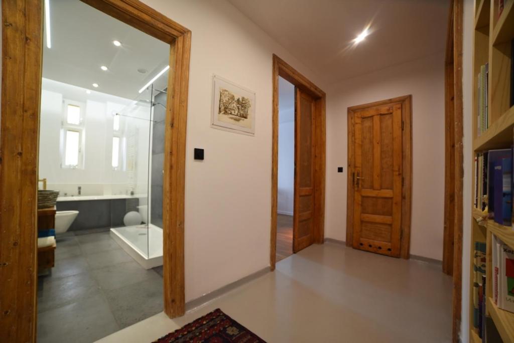 קרקוב Designer Apartment 110M2 With King Size Beds & Equipped Kitchen מראה חיצוני תמונה